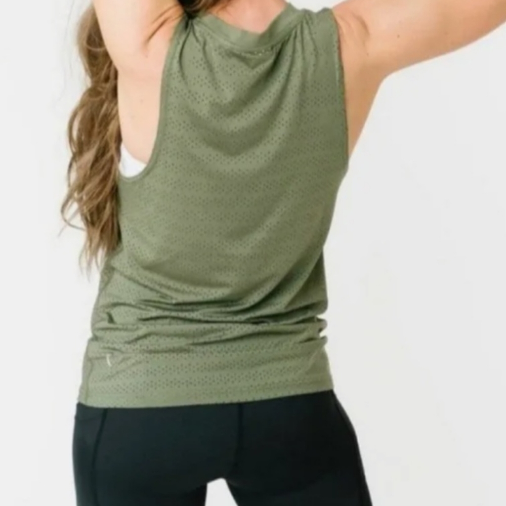 Zyia chill tank, Olive green sleeveless top, Medium - Picture 7 of 9